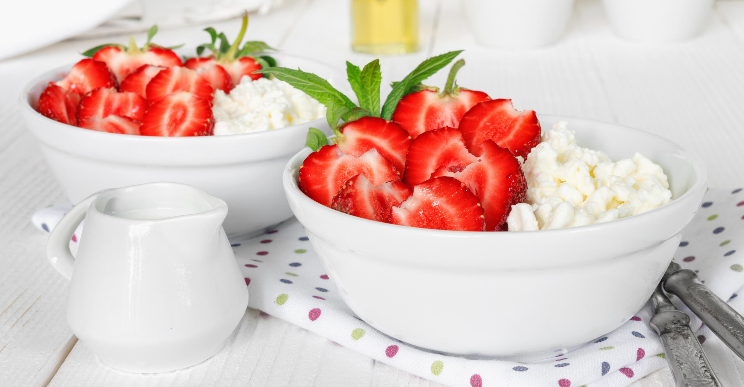 Cottage Cheese and Strawberries